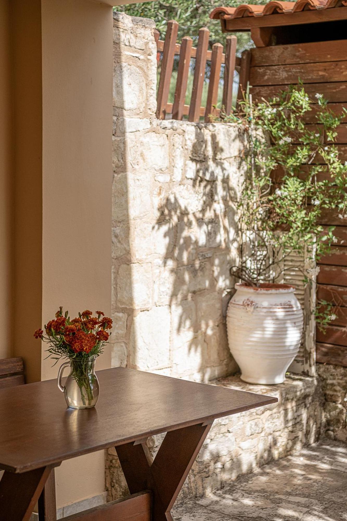 Earino Appartement Kato Asites Buitenkant foto